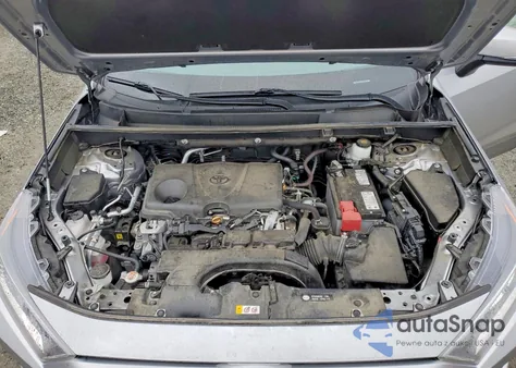 2020 Toyota Rav4 Xle z USA, uszkodzony, nr VIN 2T3P1RFV5LC106478